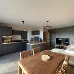 Apartment L'instant Douceur - Parking Gratuit Prive - Terrasse Exterieure - Commerces A Proximite - Proche Colmar *