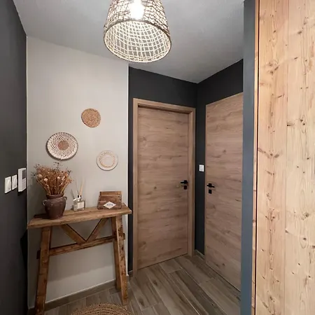 L'instant Douceur - Parking Gratuit Prive - Terrasse Exterieure - Commerces A Proximite - Proche Colmar
