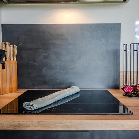 Apartment L'instant Douceur - Parking Gratuit Prive - Terrasse Exterieure - Commerces A Proximite - Proche Colmar *