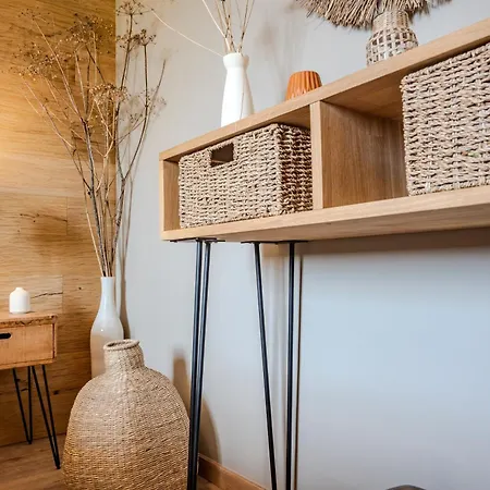 Apartment L'instant Douceur - Parking Gratuit Prive - Terrasse Exterieure - Commerces A Proximite - Proche Colmar *